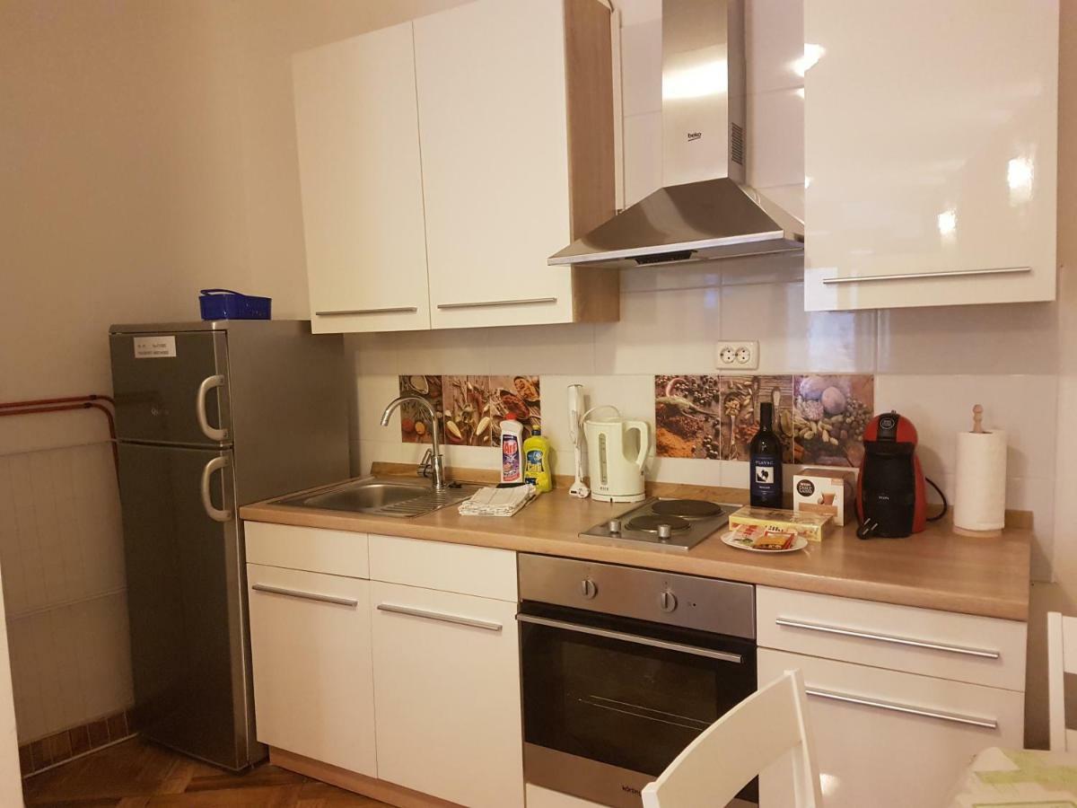 Studio Apartman Via Šibenik Exterior foto